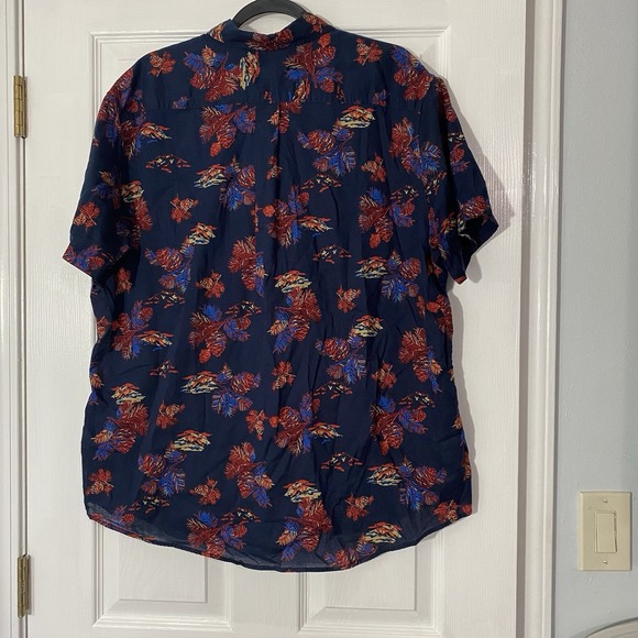 Eddie Bauer Men's Short Sleeve Button-Up Shirt XL Hawaiian Blue 100%‎ Cotton - Picture 2 of 5